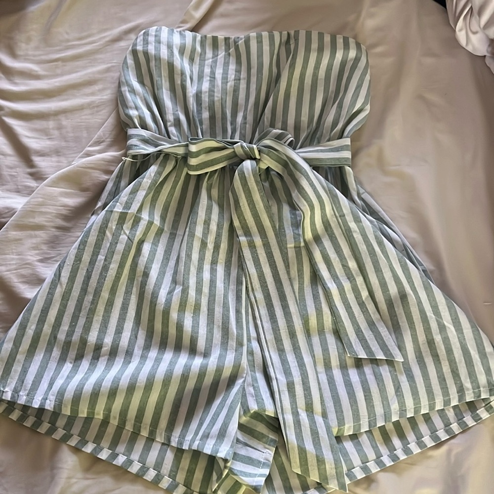SHEIN tie-waist strapless sweetheart cut romper